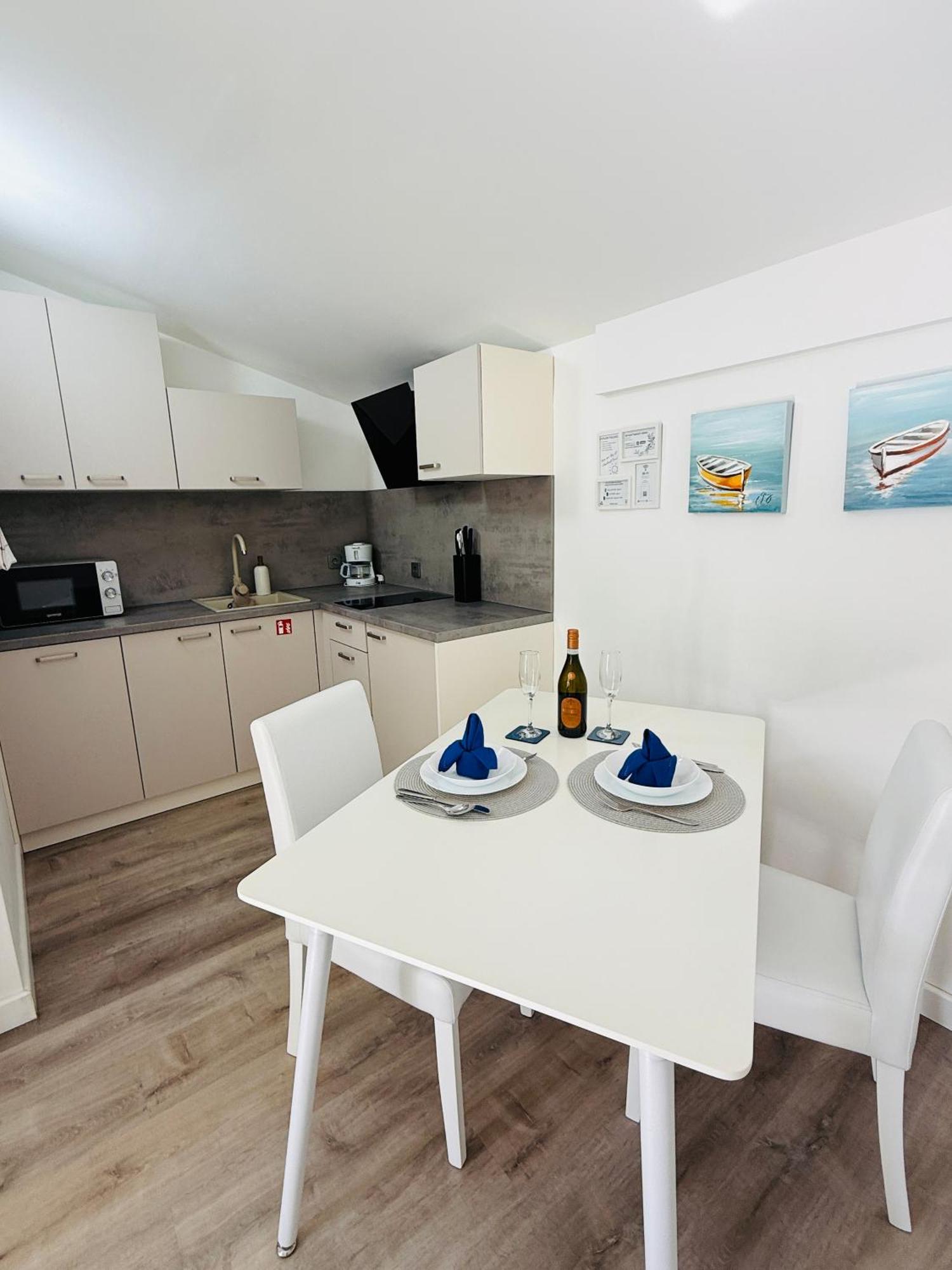 Apartman Dino Fazana Bagian luar foto